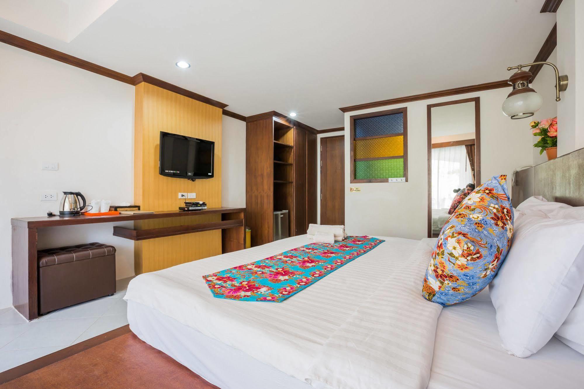 The Nine Hotel @ Ao Nang Esterno foto